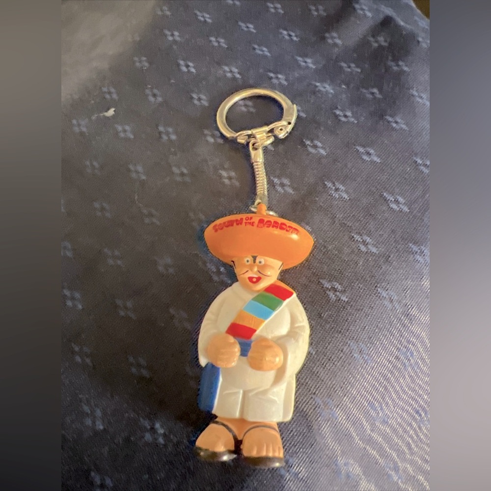 Vintage South Of The Border South Carolina Roadside Attraction Travel Keychain